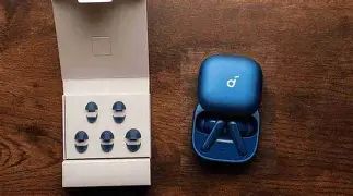 Difference Between Anker Soundcore Liberty 5 and Belkin Soundform Play Wireless Earbuds Explained